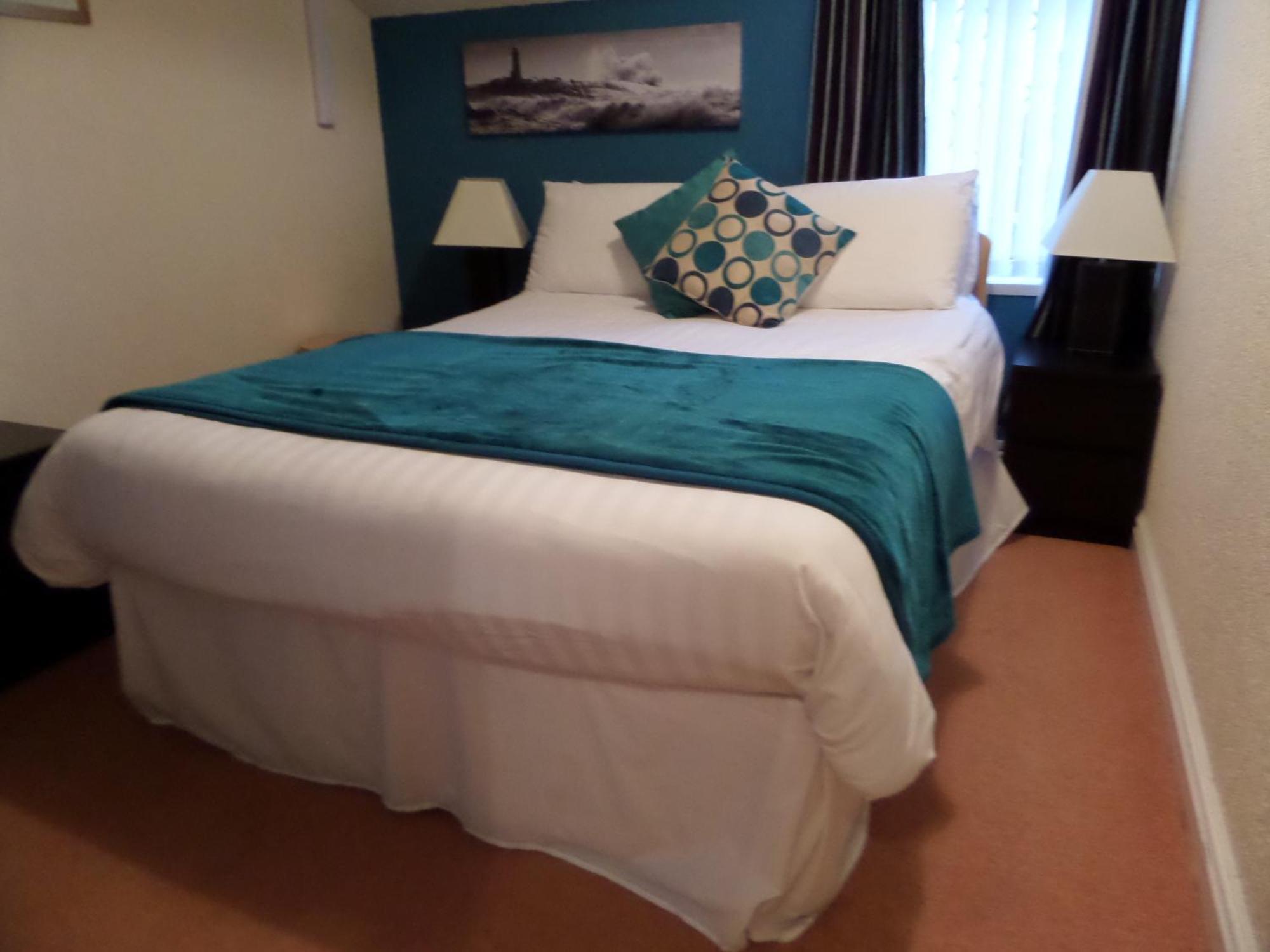 The Grays Bed & Breakfast Блекпул Екстериор снимка
